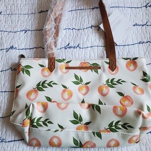 Thirty One Purse/Hand bag peaches 🍑 new